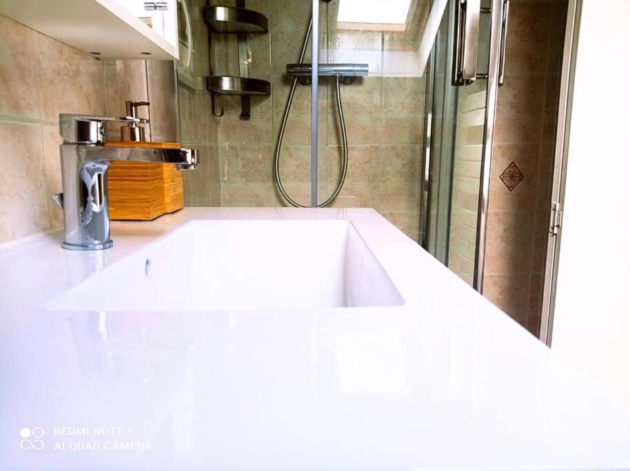 Appartement Le Duplex Decontracte à Fleury-les-Aubrais Extérieur photo